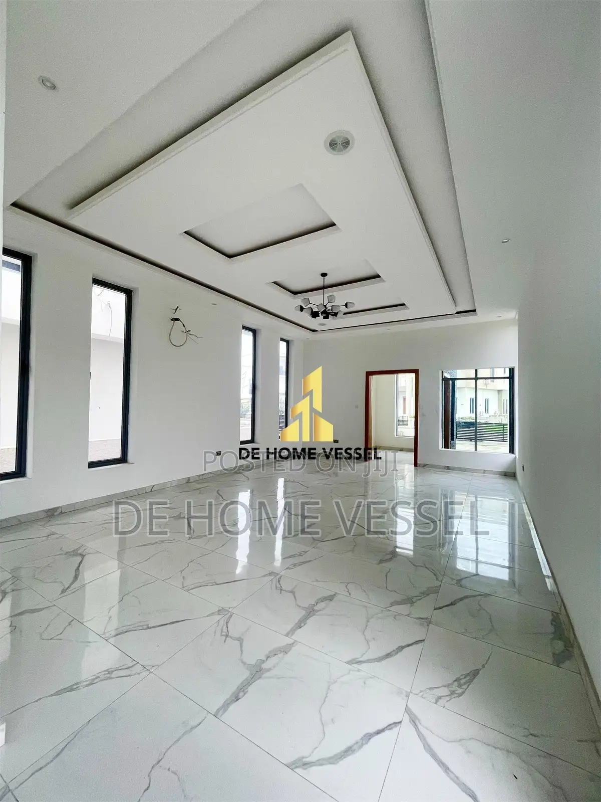 5bdrm Duplex in Osapa london for sale in Osapa london