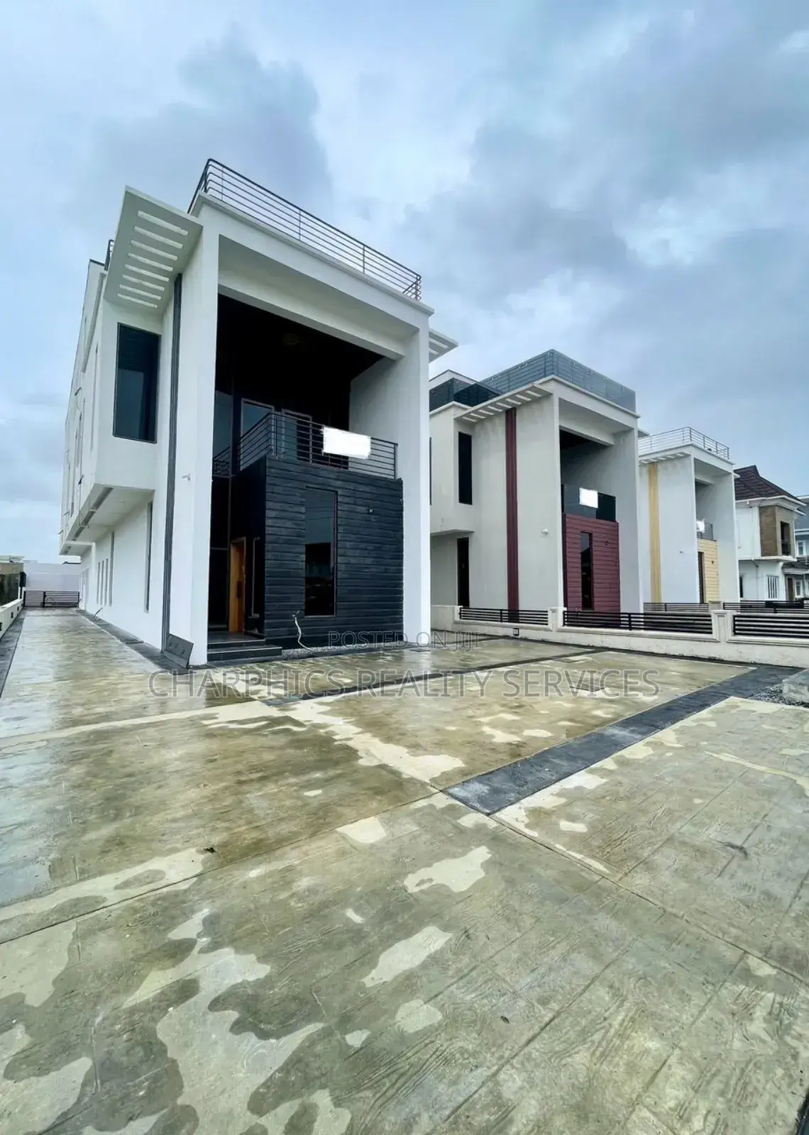5bdrm Duplex in Osapa london for sale in Osapa london