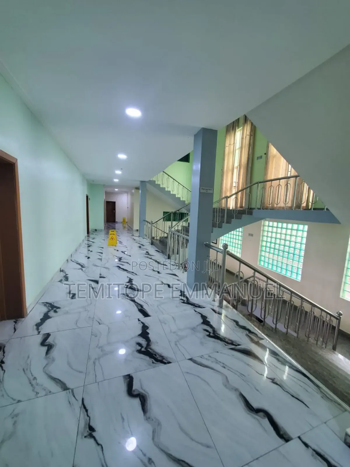 Nice 82rooms Hotel on 3666sqm.C of O.Swimming Pool Elevator in Lekki Phase 1
