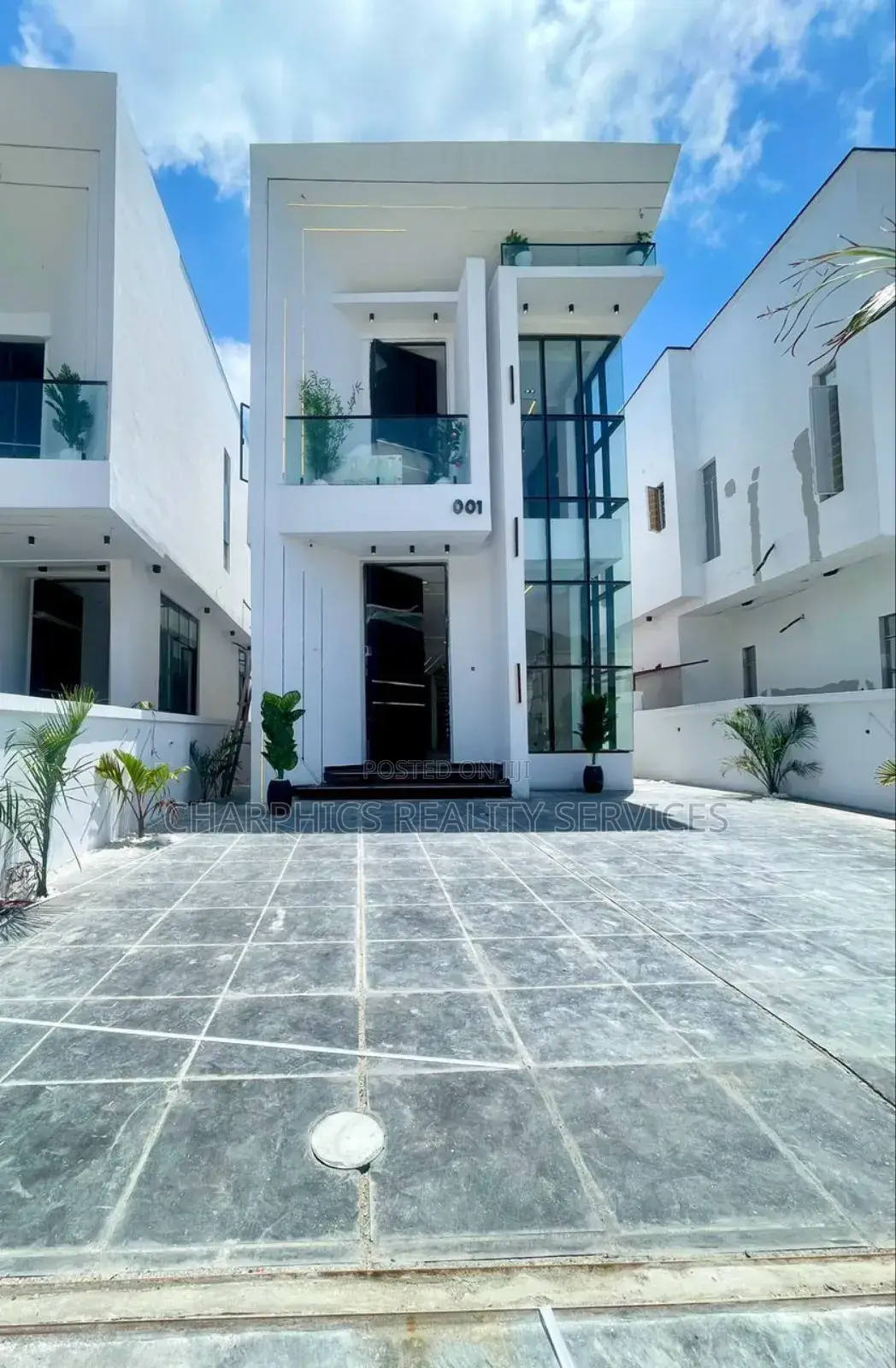 5bdrm Duplex in Lekki for sale in Lekki