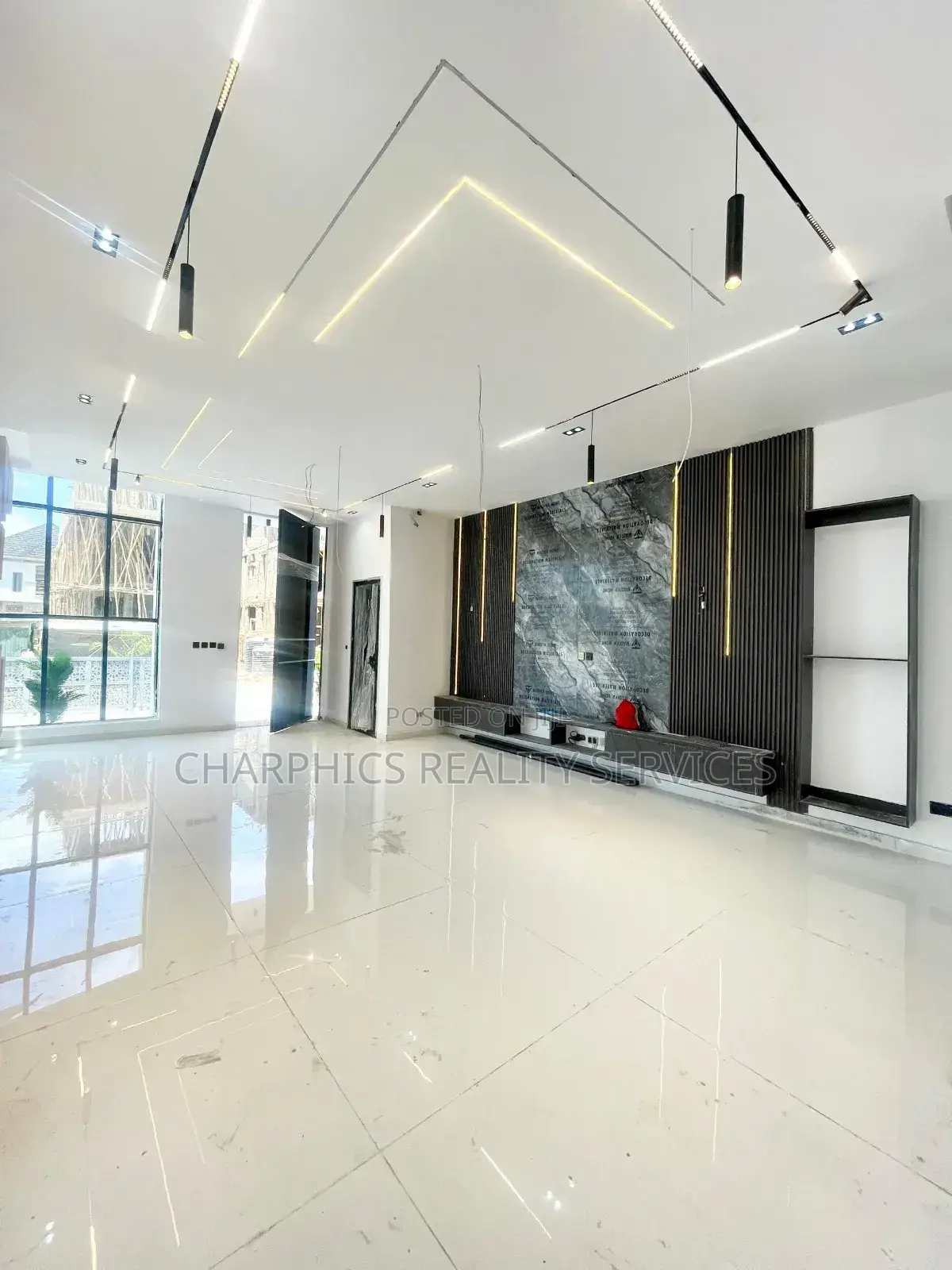 5bdrm Duplex in Lekki for sale in Lekki