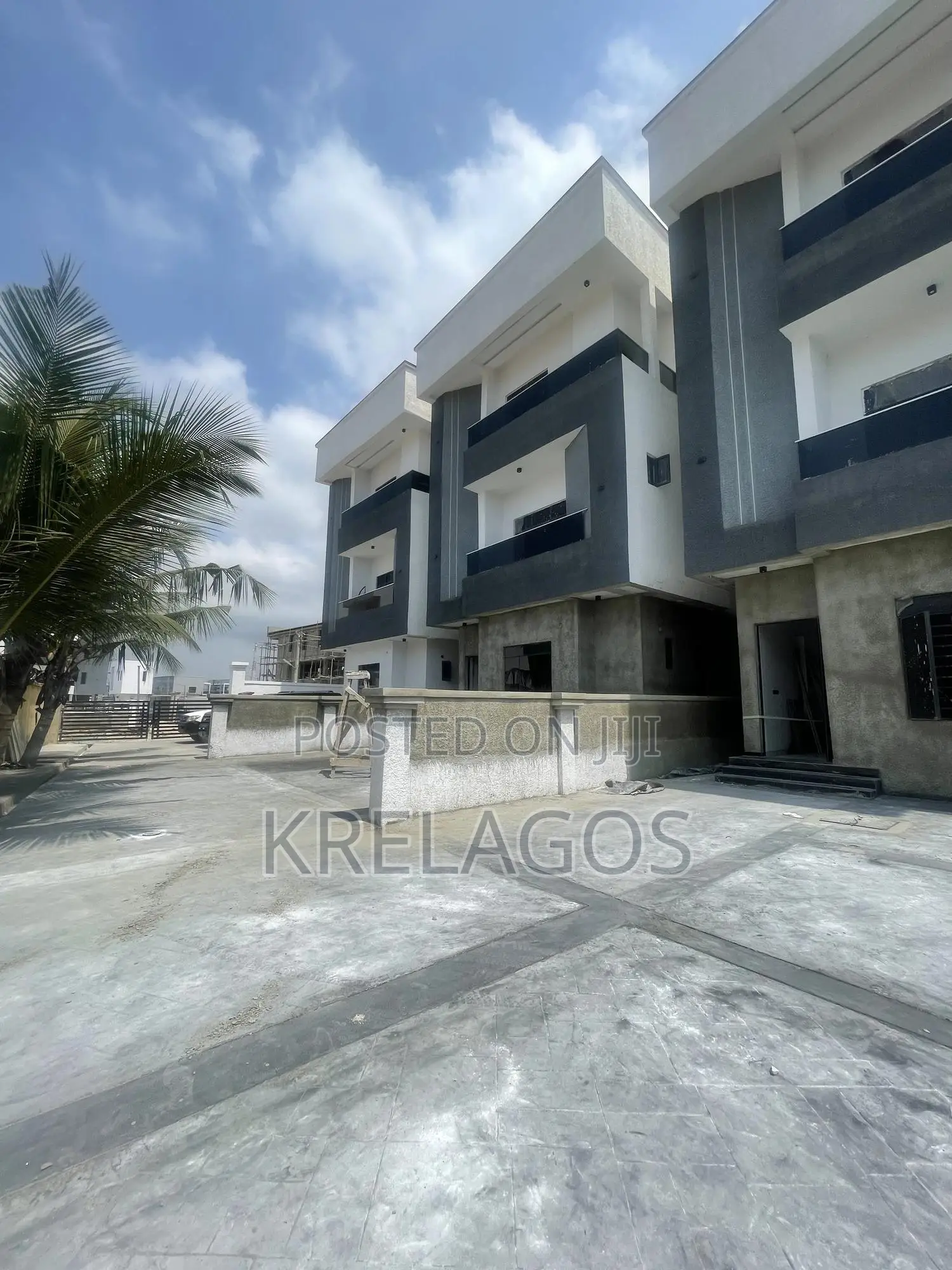 5bdrm Duplex in Ikate for sale in Ikate