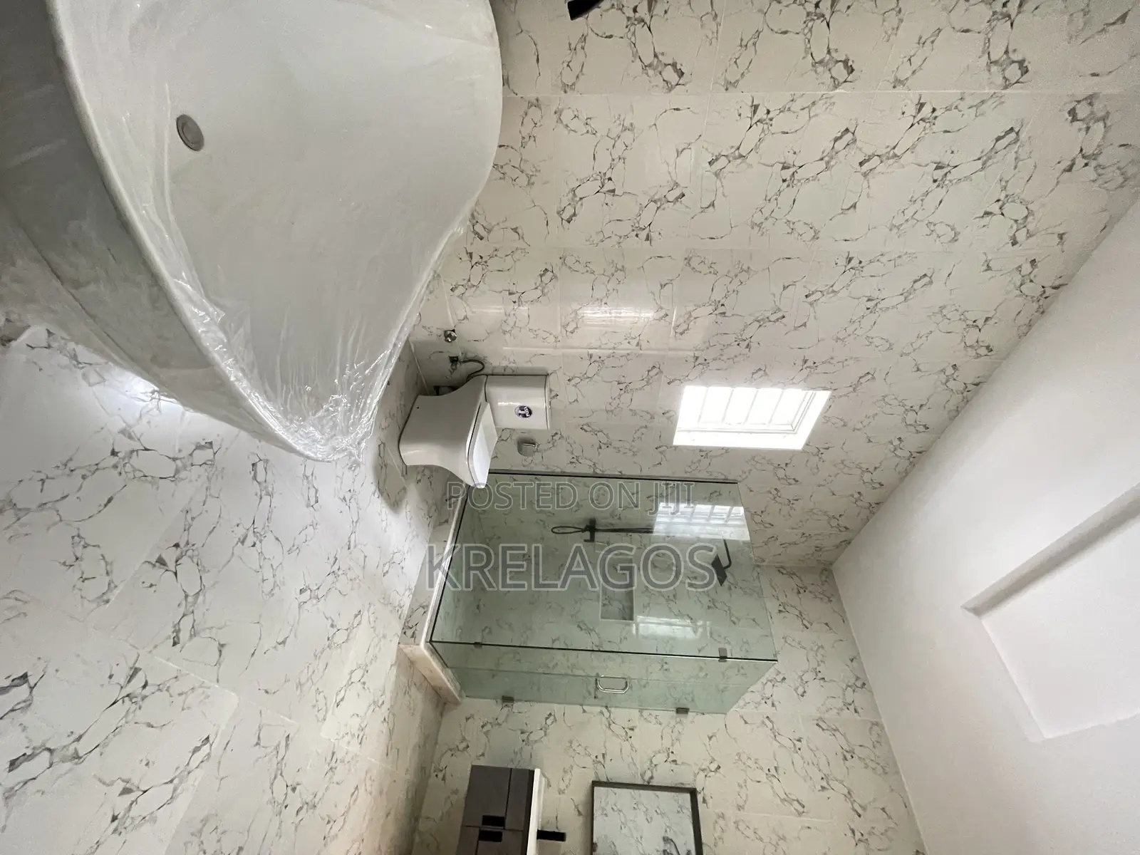 4bdrm Duplex in Ikota for sale in Ikota