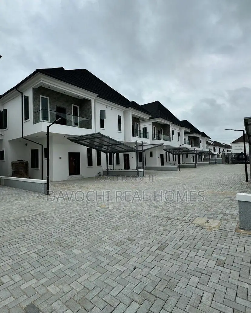 4bdrm Duplex in Lekki Phase 2 for rent in Lekki Phase 2