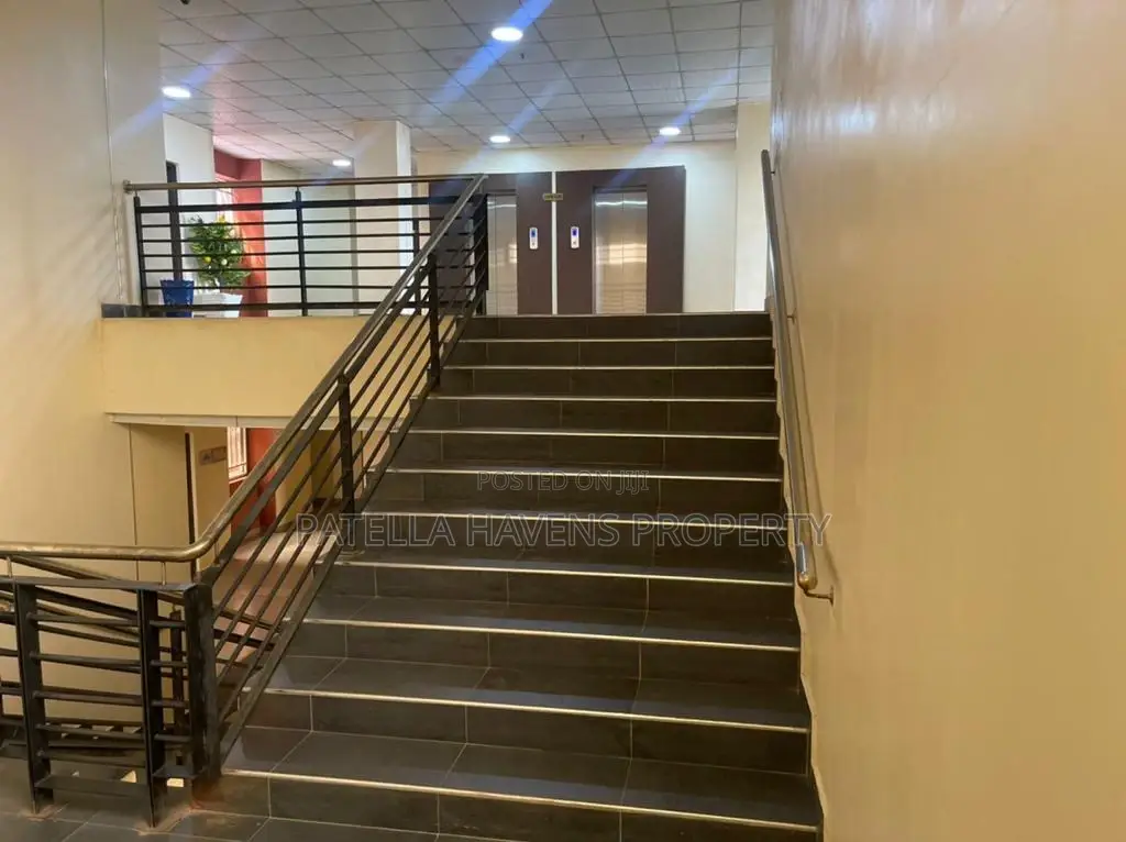 Fully Serviced Office Suite With 2 Ac and and Toilet in Jabi