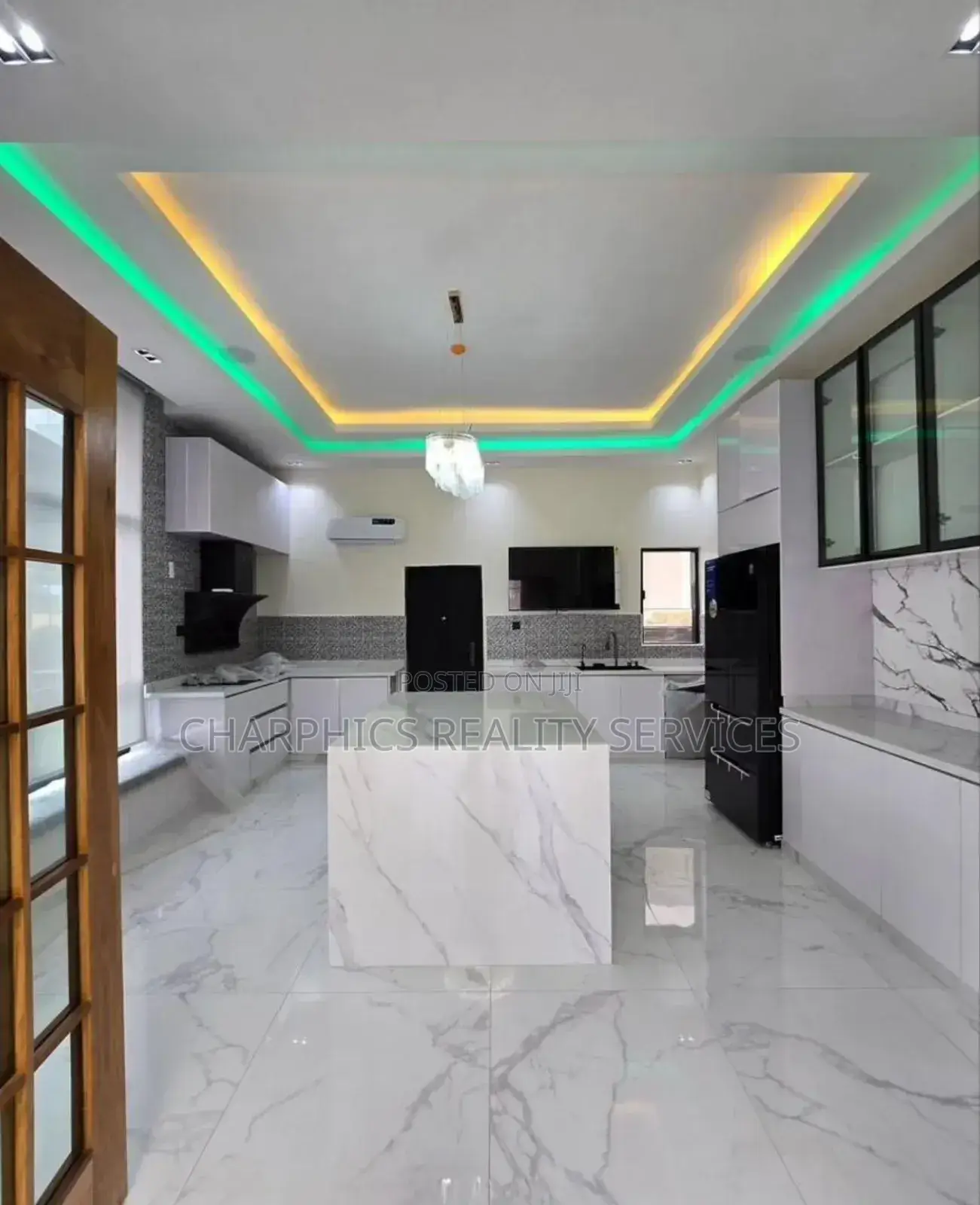 5bdrm Duplex in Lekki for sale in Lekki