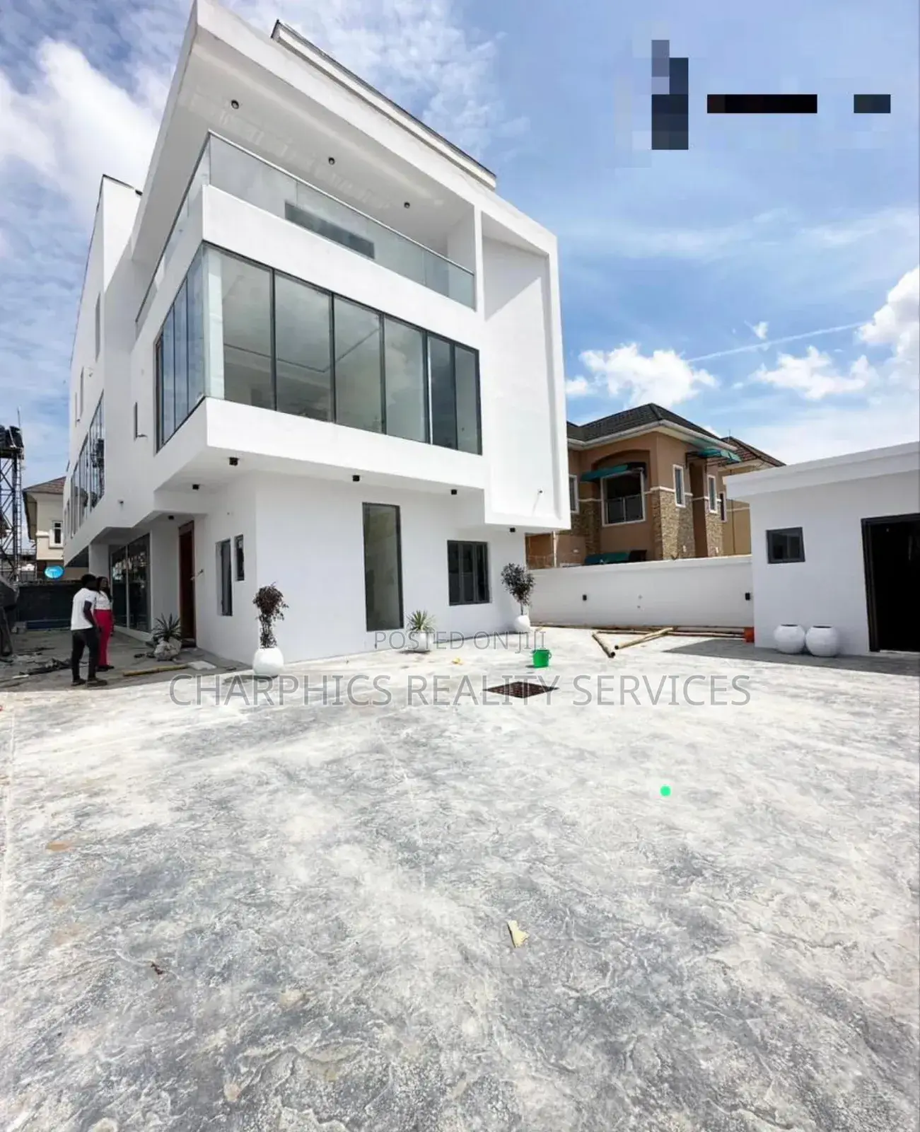 5bdrm Duplex in Lekki for sale in Lekki