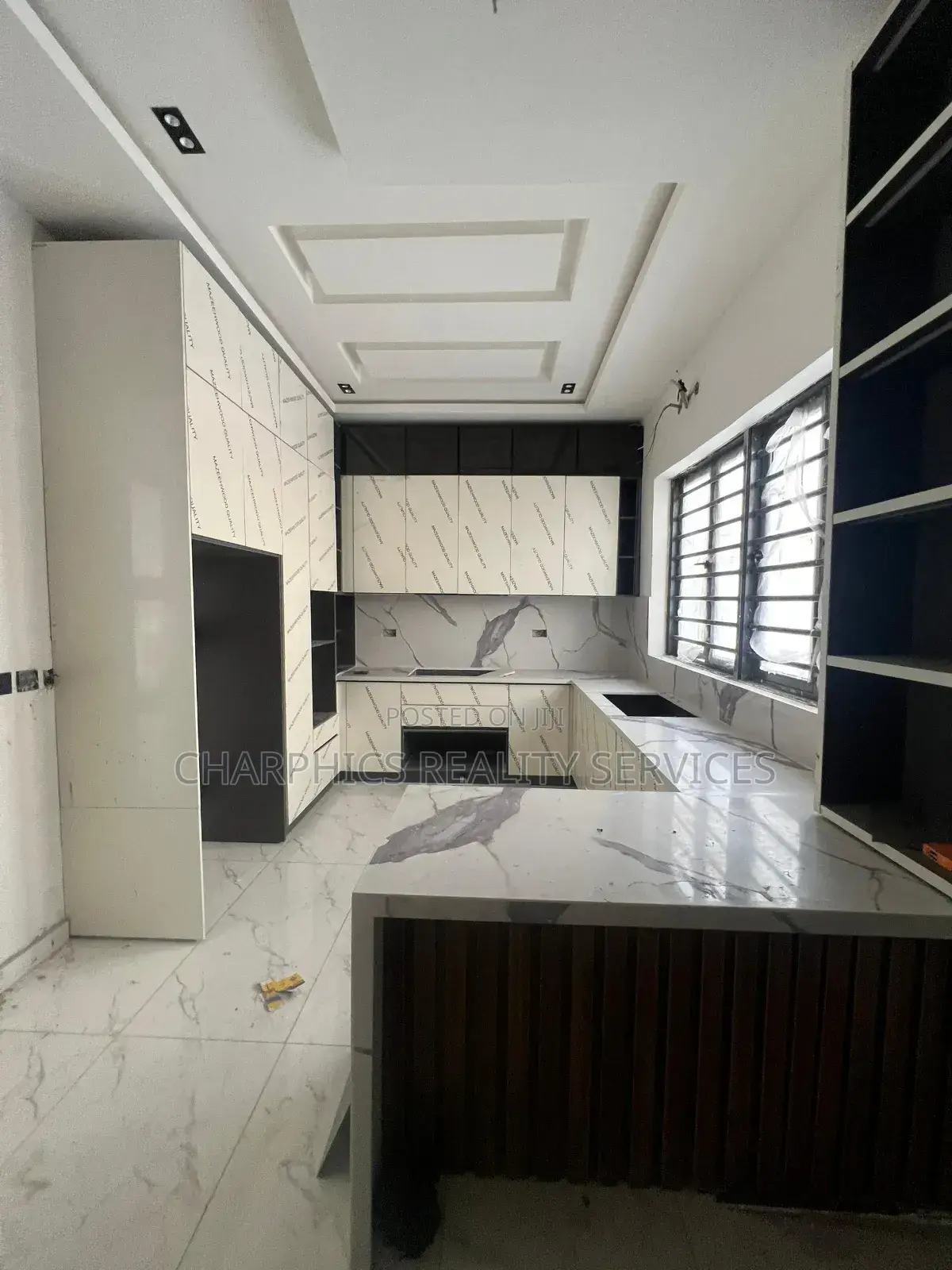 5bdrm Duplex in Lekki for sale in Lekki