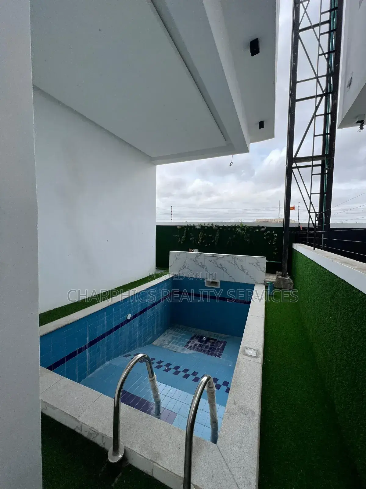 5bdrm Duplex in Ajah for sale in Ajah