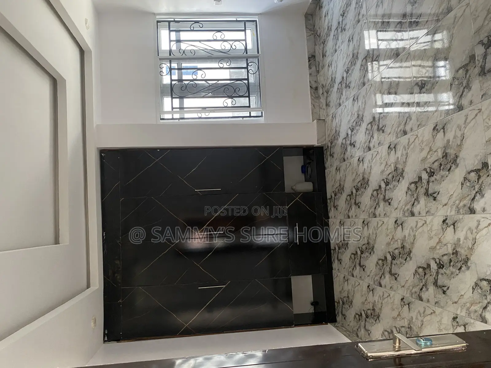3bdrm Bungalow in Verizon Estate for sale in Gwarinpa