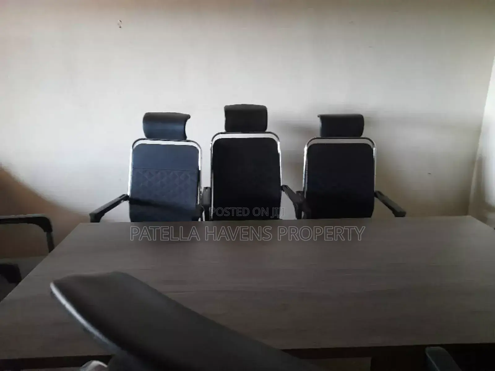 A 35sqm Space for Sale in Durumi