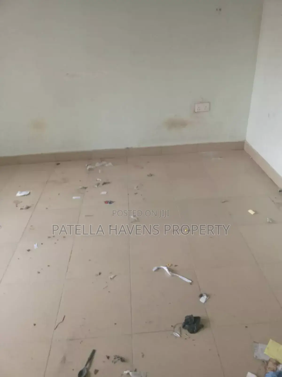 A 35sqm Space for Sale in Durumi