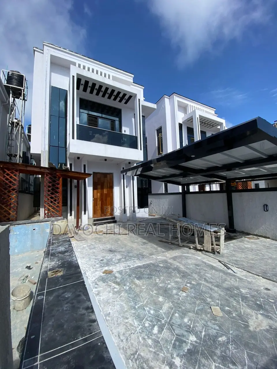 5bdrm Duplex in Lekki Phase 2 for sale in Lekki Phase 2