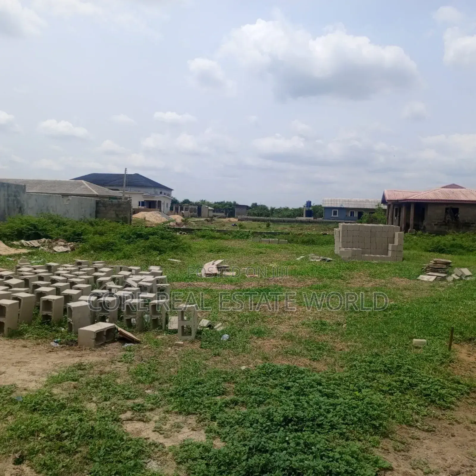 Estate Land, Ketu Alapere, Mainland, Lagos State in New Garage / Ojota