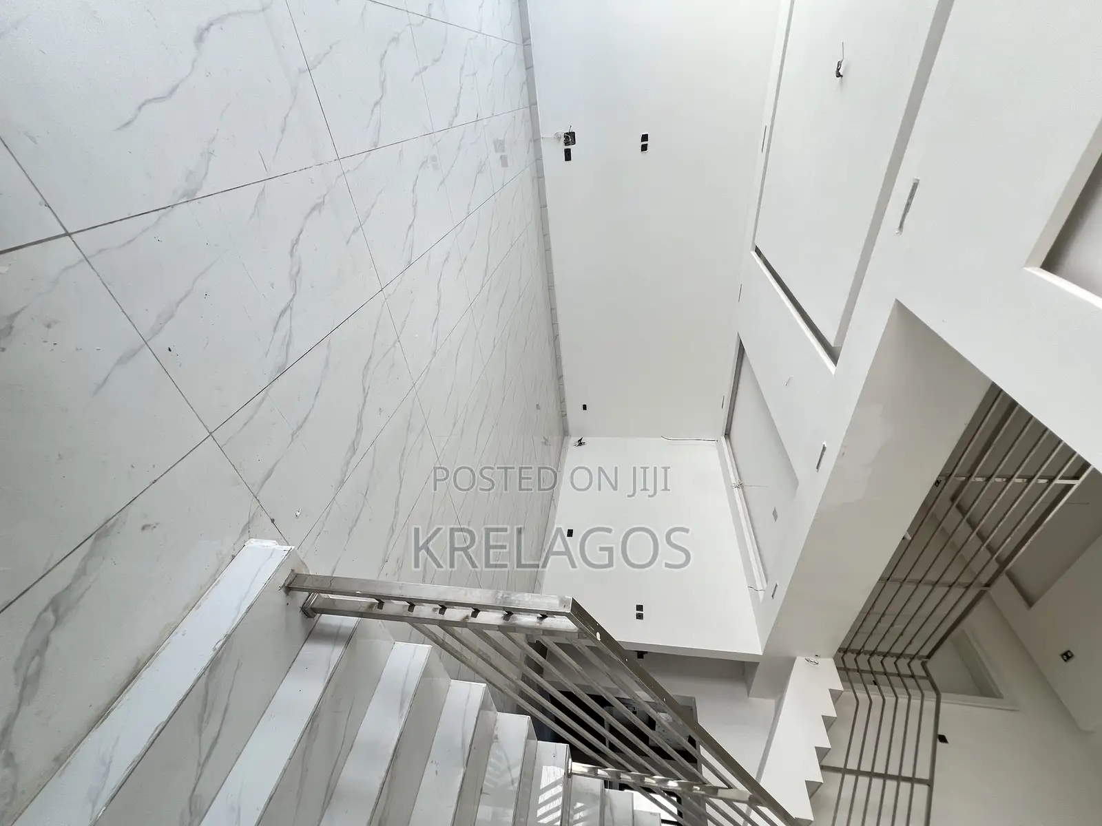 4bdrm Townhouse/Terrace in Lekki for Sale in Ikate