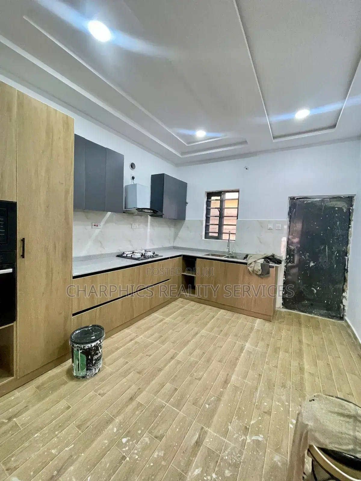 4bdrm Duplex in Igbo-efon for sale in Igbo-efon