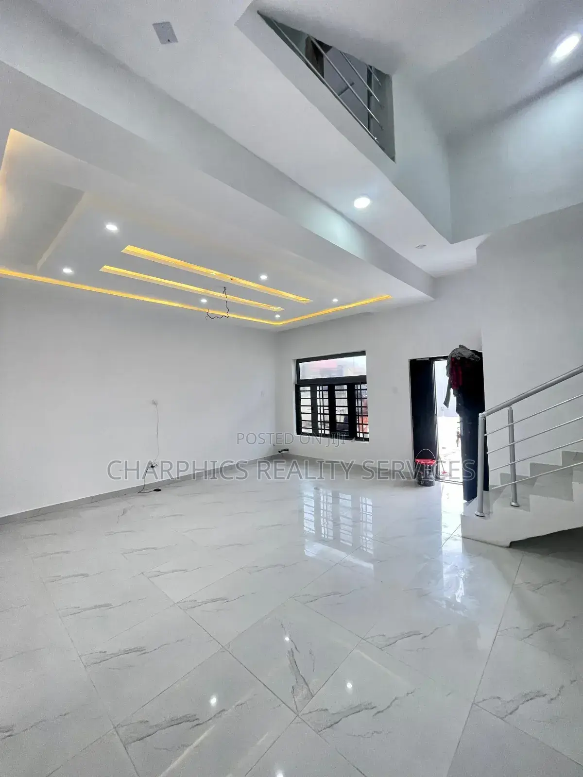 4bdrm Duplex in Igbo-efon for sale in Igbo-efon