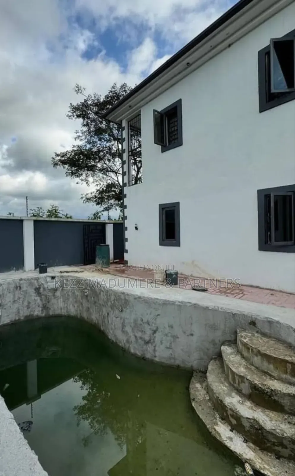 5bdrm Duplex in Army Range , Port for sale in Port-Harcourt