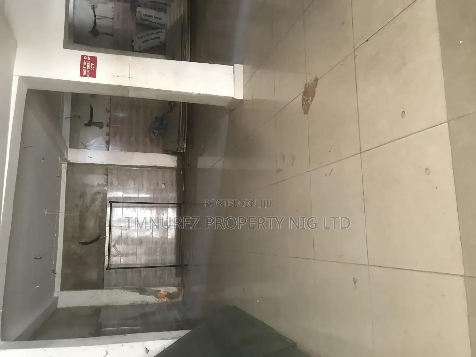 Ground Floor Big Shop for Rent Lekki Phase1 in Lekki Phase 1