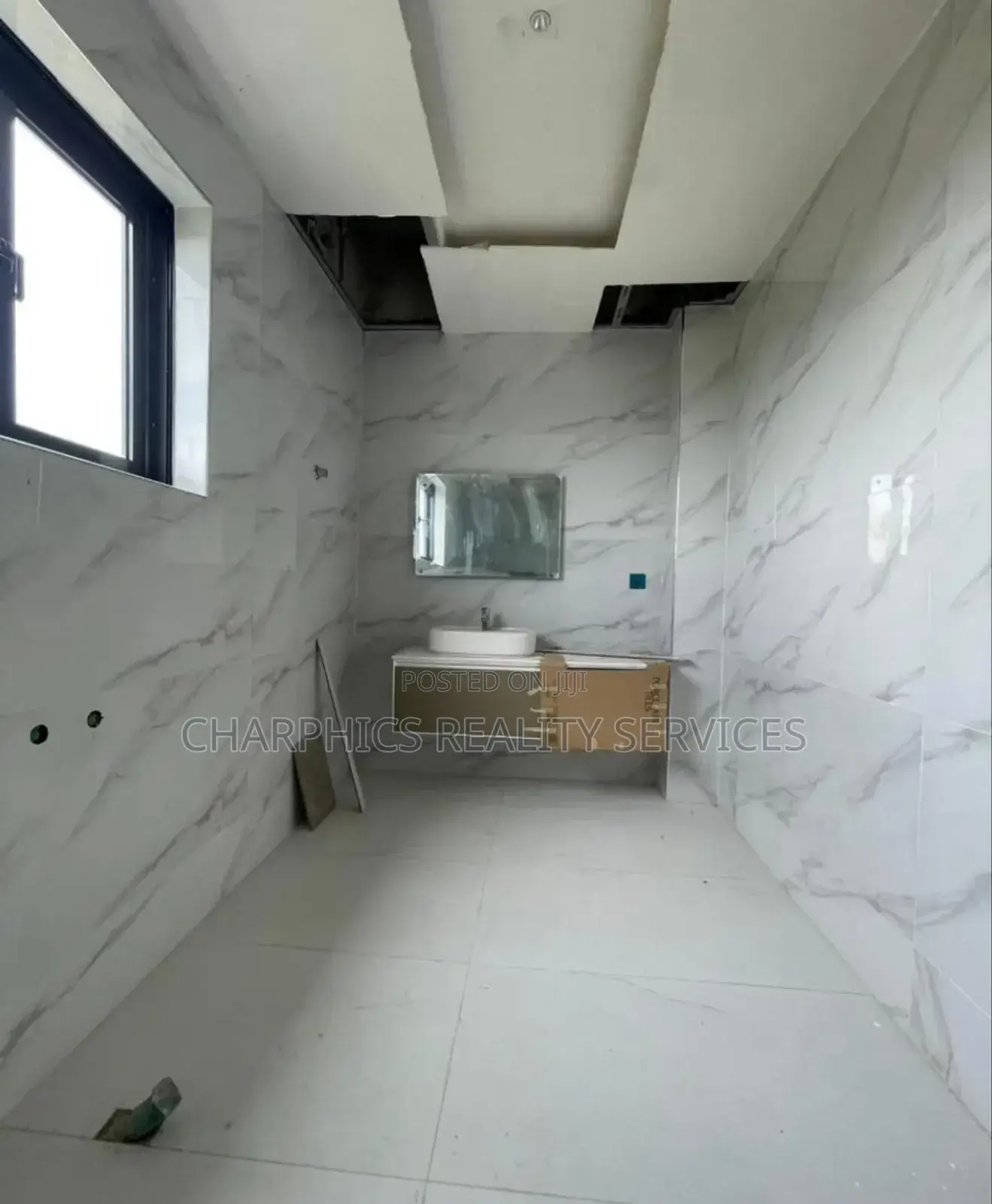 5bdrm Duplex in Osapa london for sale in Osapa london