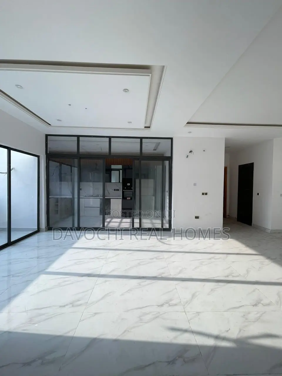 3bdrm Duplex in Lekki Phase 1 for sale in Lekki Phase 1
