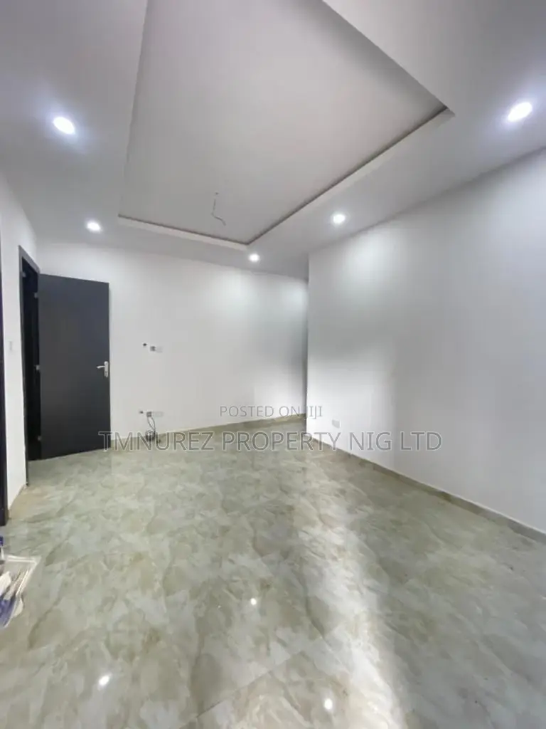 Furnished 2bdrm Apartment in Ikate for sale in Ikate