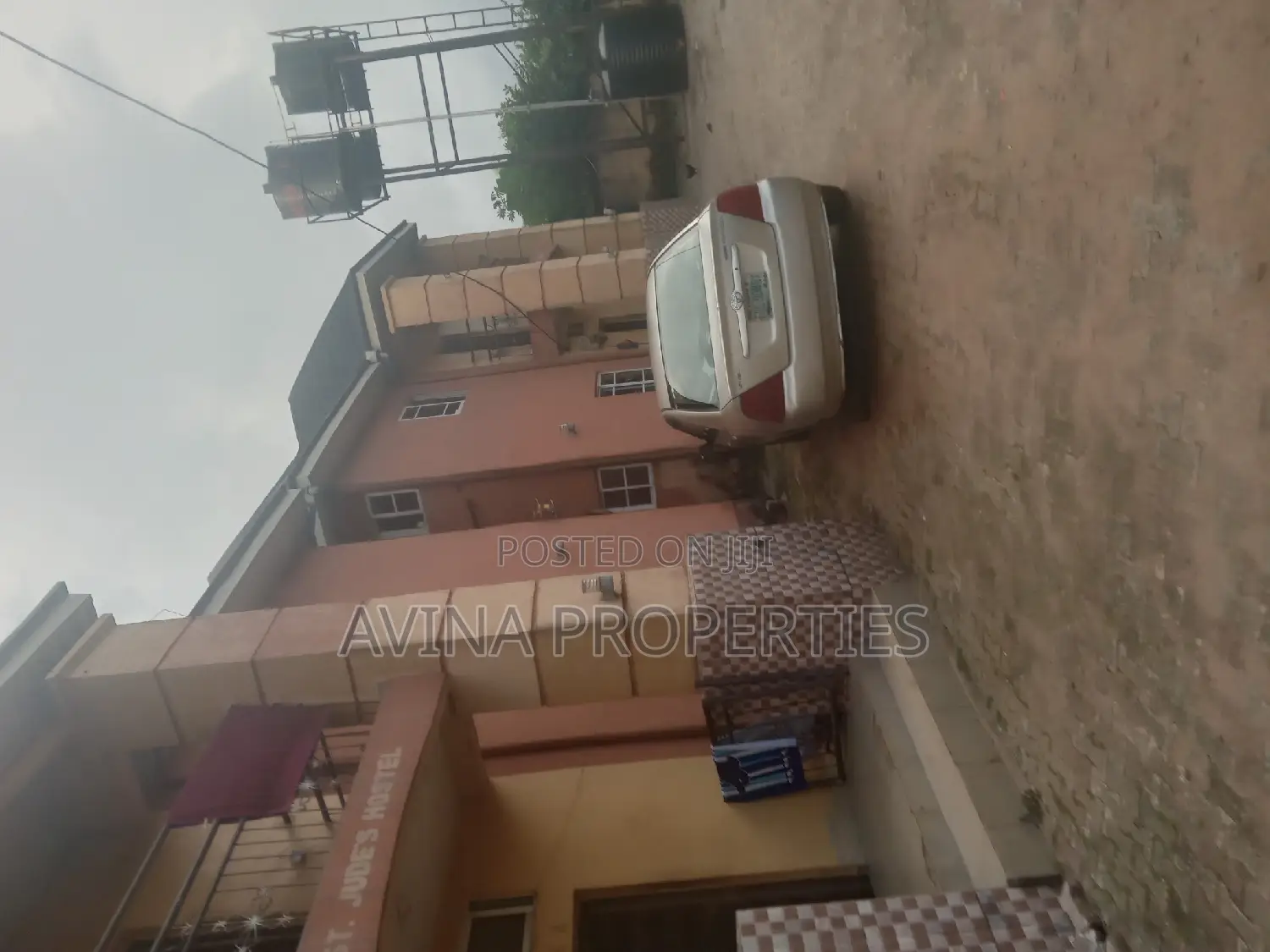 A Double 40 Rooms Self-Contained All Ensuite in Owerri in Owerri