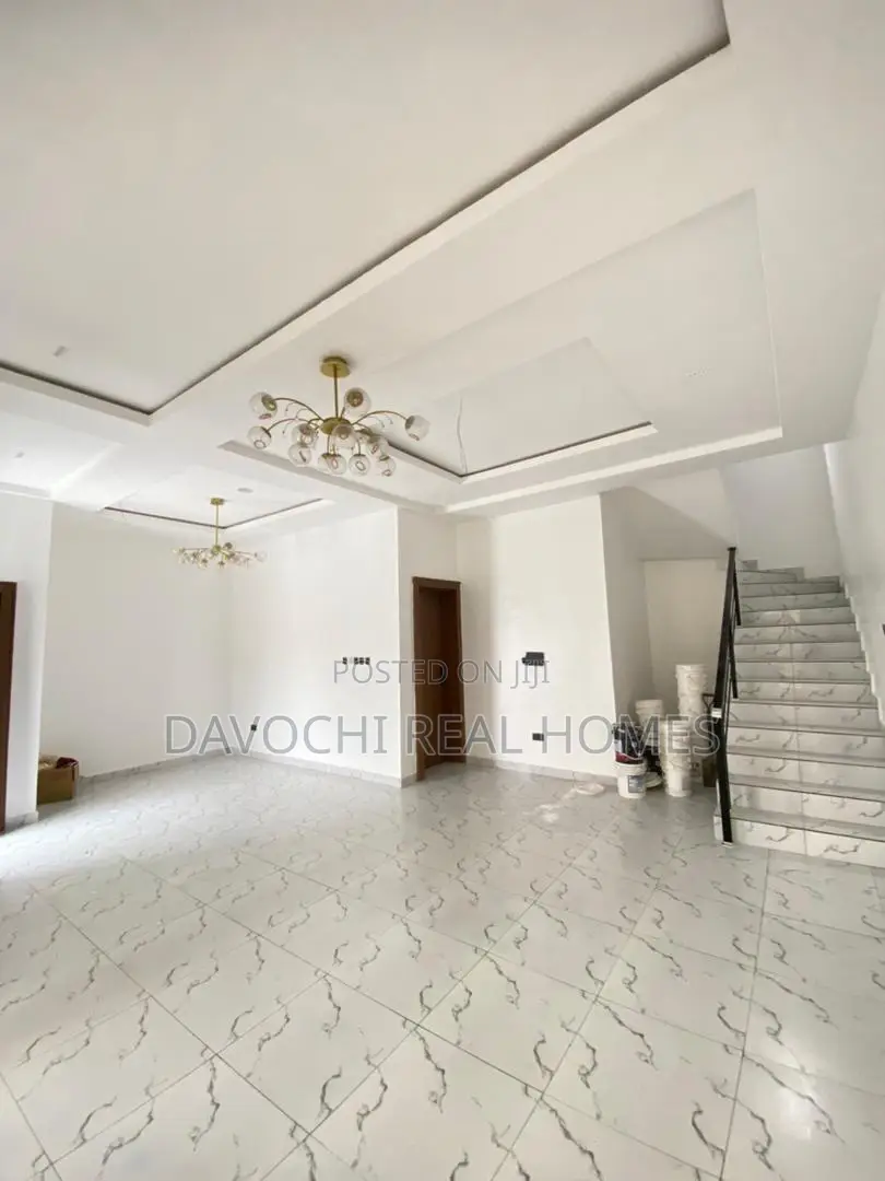 4bdrm Duplex in Lekki Phase 2 for sale in Lekki Phase 2