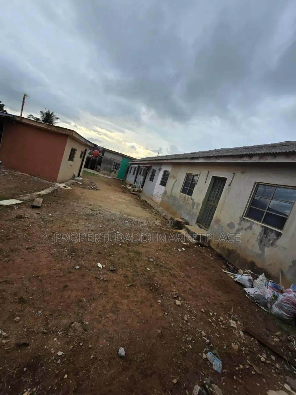 6bdrm Block of Flats in Greenlight Estate, Ayobo for sale in Ayobo
