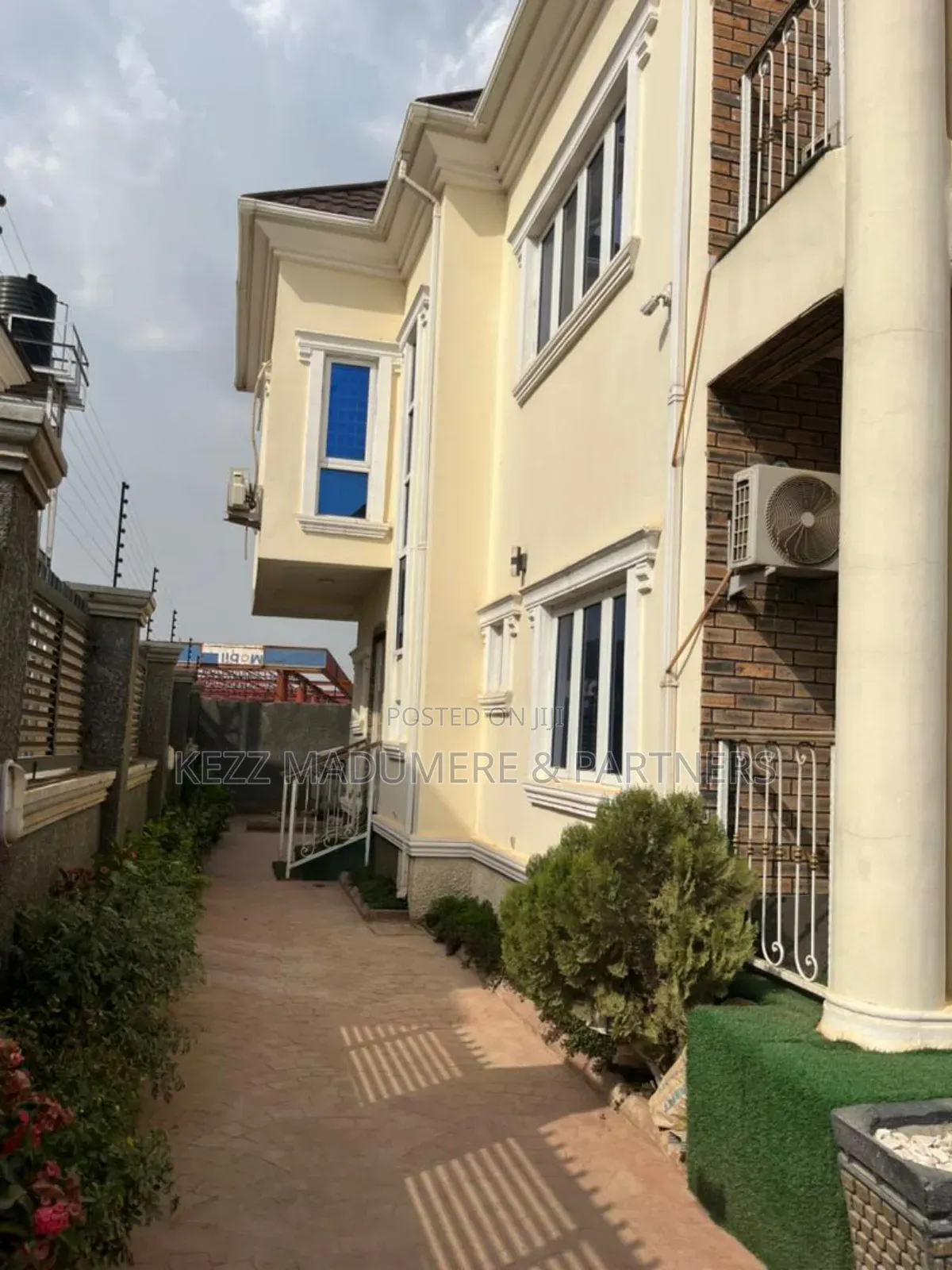 Furnished 4bdrm Duplex in Gaduwa ,Abuja , Fct for sale in Gaduwa