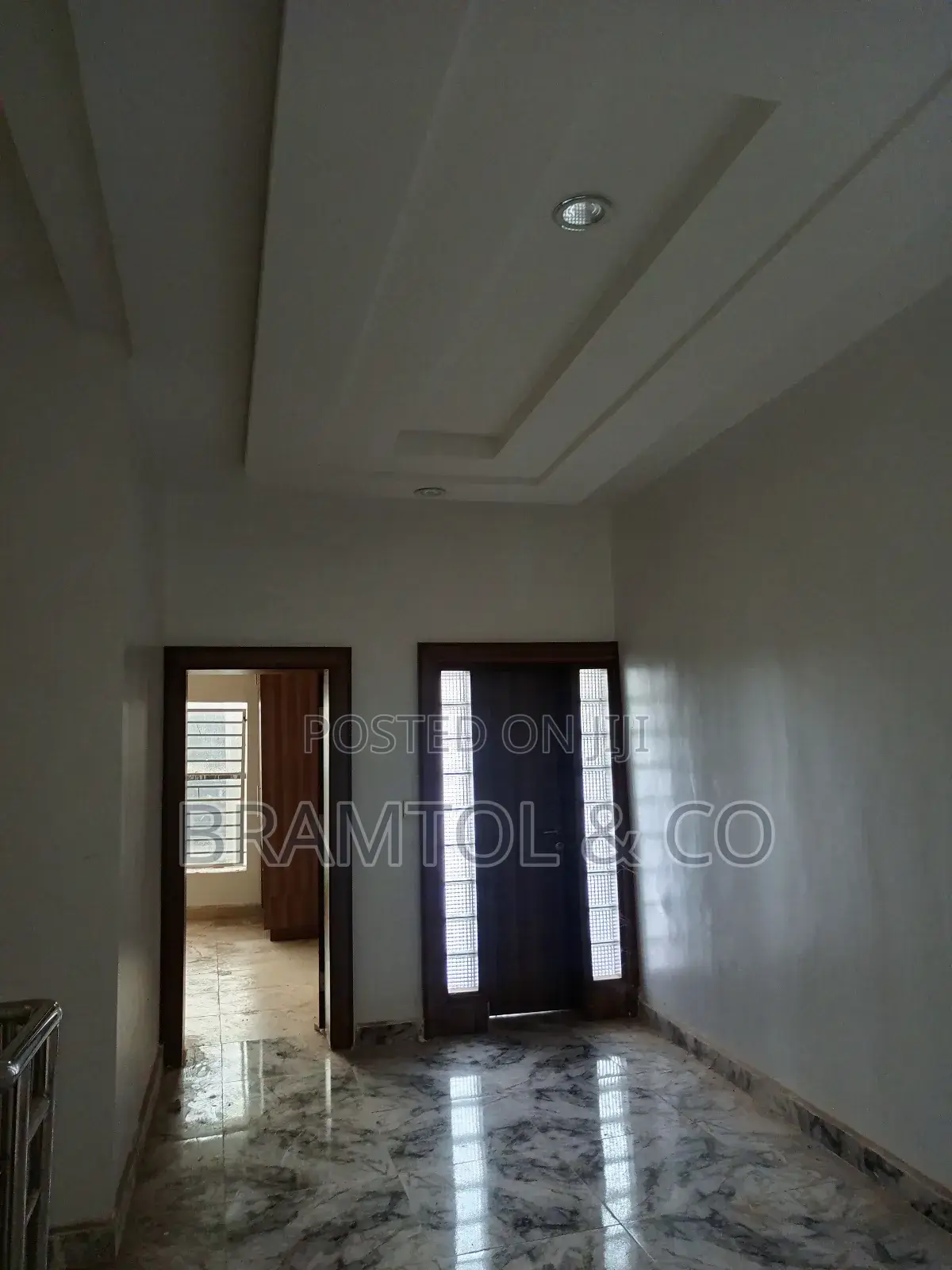 5bdrm Townhouse / Terrace in Wuye for rent in Wuye
