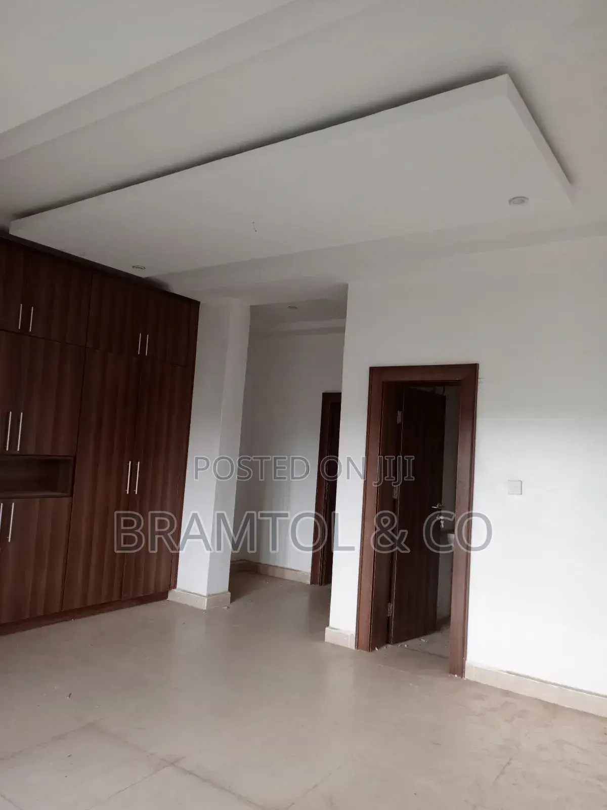 5bdrm Townhouse / Terrace in Wuye for rent in Wuye