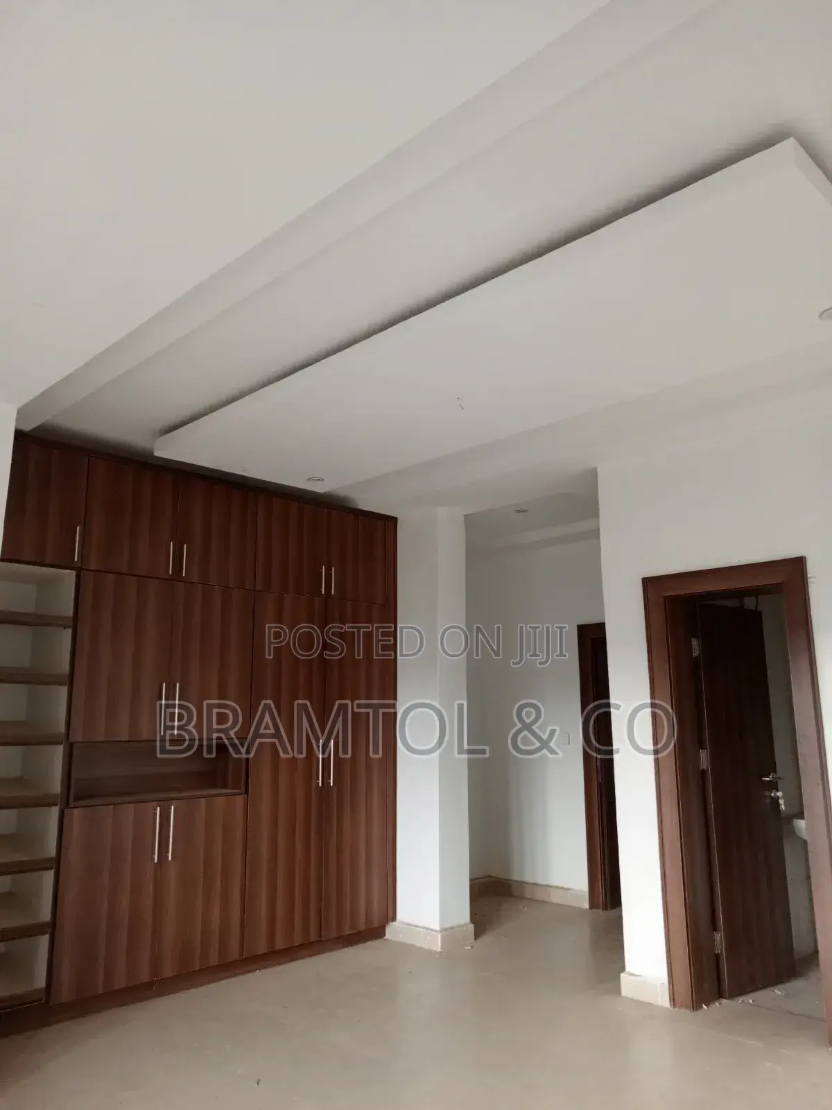 5bdrm Townhouse / Terrace in Wuye for rent in Wuye