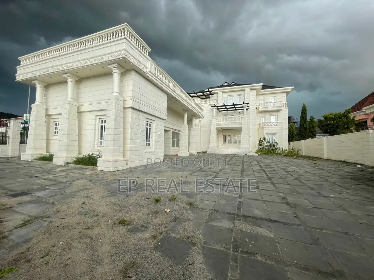 7bdrm Duplex in Katampe Extension for sale in Katampe Extension