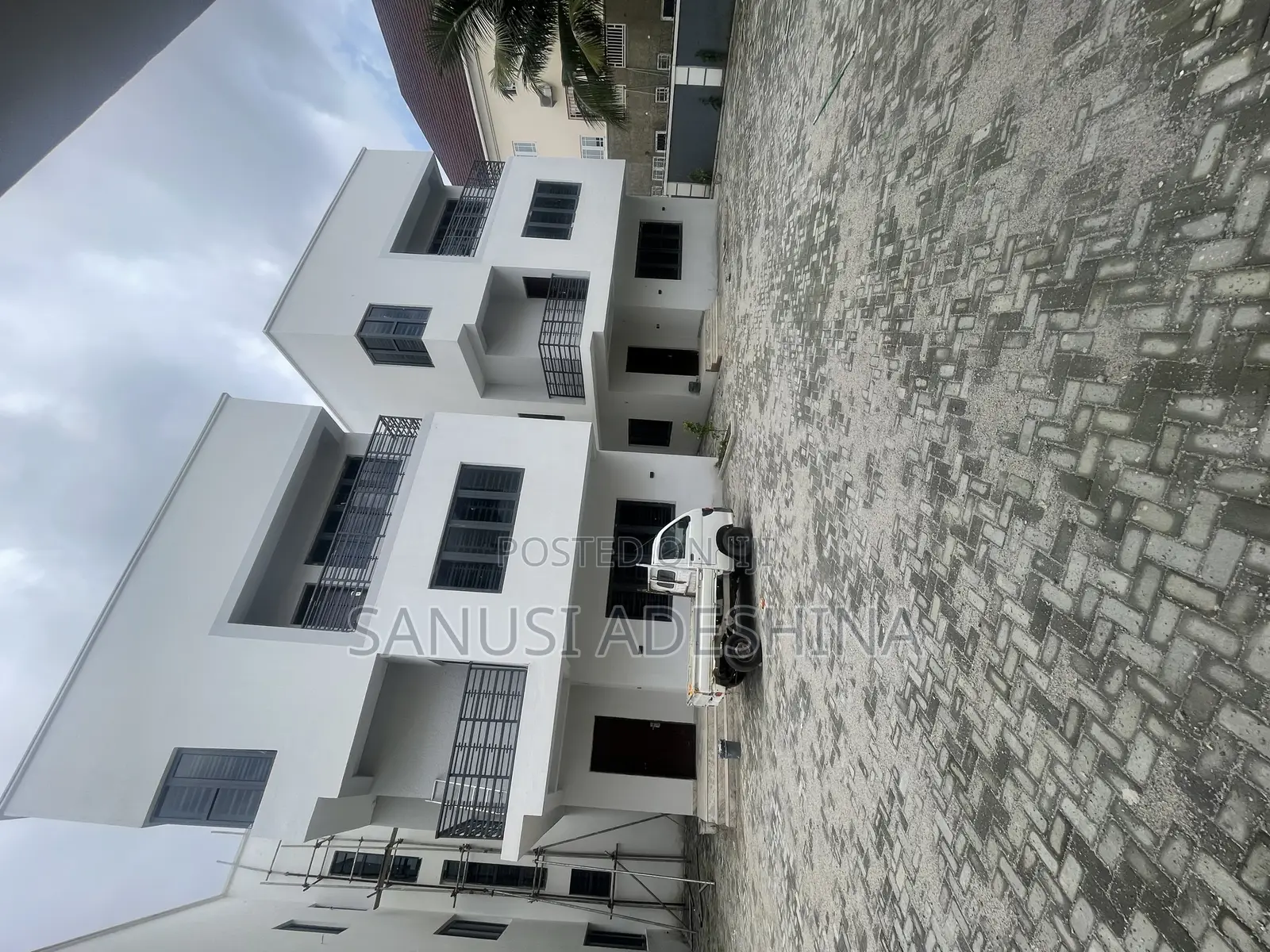 5bdrm Duplex in Life Camp Abuja for sale in Life Camp