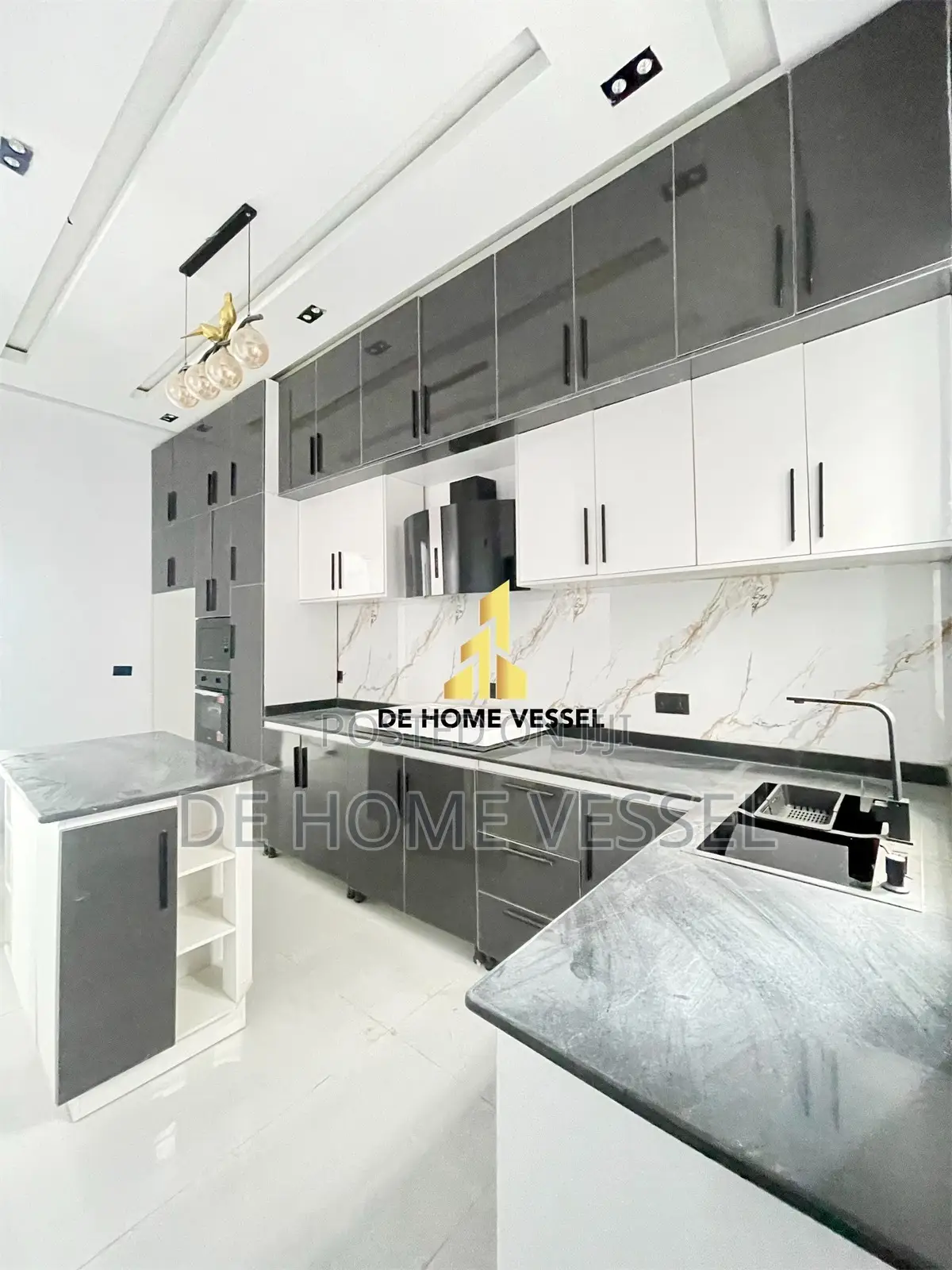 5bdrm Duplex in Ajah for sale in Ajah