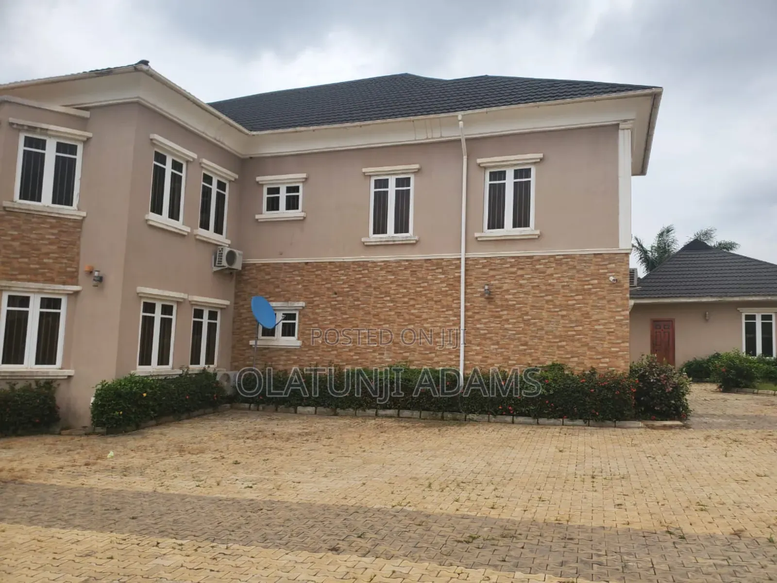 Furnished 6bdrm Duplex in Gra Okefia Osogbo for sale in Osogbo