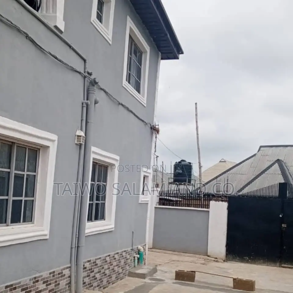 Furnished 2bdrm Block of Flats in Akala Express for sale in Akala Express