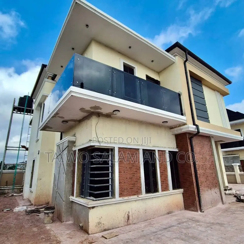 4bdrm Duplex in Akobo for sale in Akobo