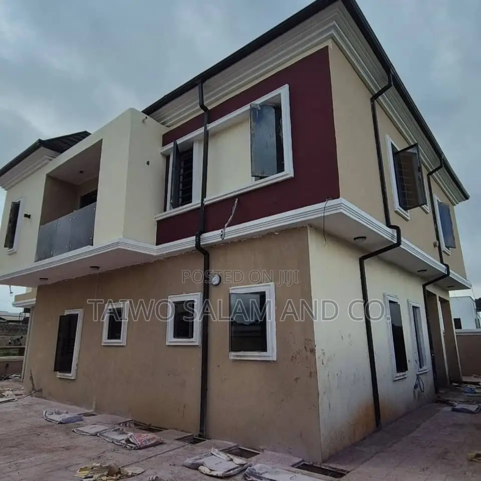 4bdrm Duplex in Akobo for sale in Akobo