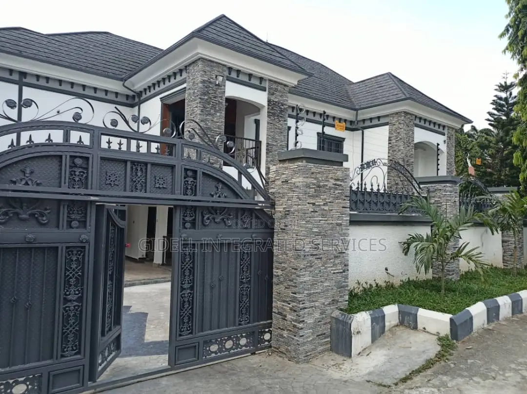 5bdrm Apartment in Maitama for sale in Maitama