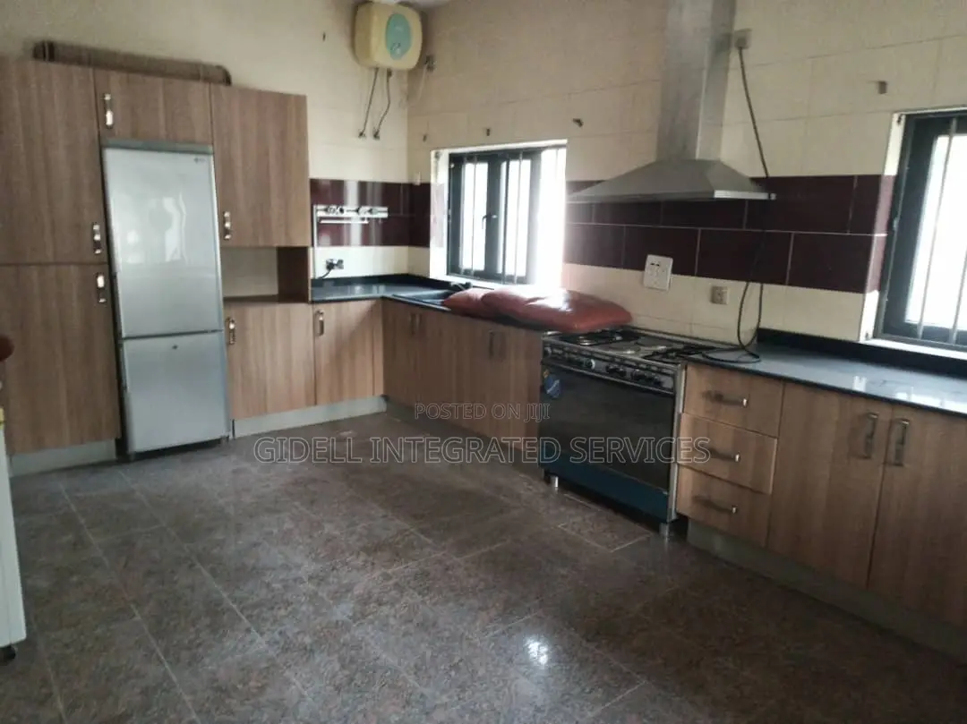 5bdrm Apartment in Maitama for sale in Maitama
