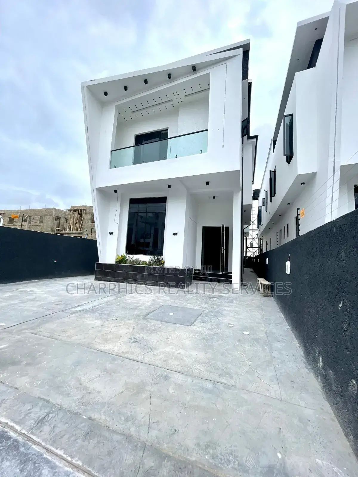 5bdrm Duplex in Ajah for sale in Ajah