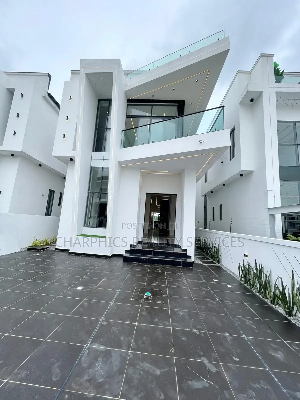 5bdrm Duplex in Ajah for sale in Ajah