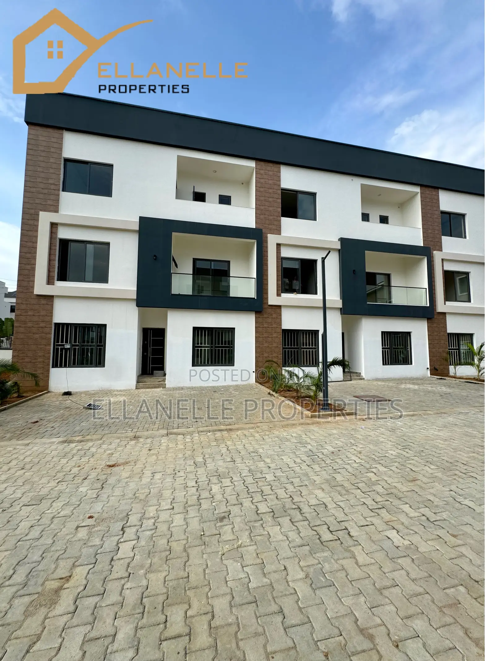 5bdrm Townhouse/Terrace in Jahi for sale in Jahi
