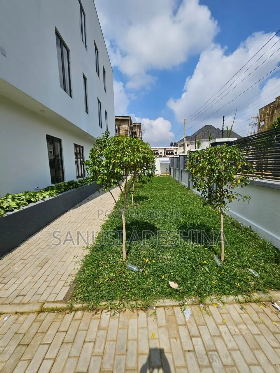 5bdrm Duplex in Jahi Gilmore Abuja for sale in Jahi