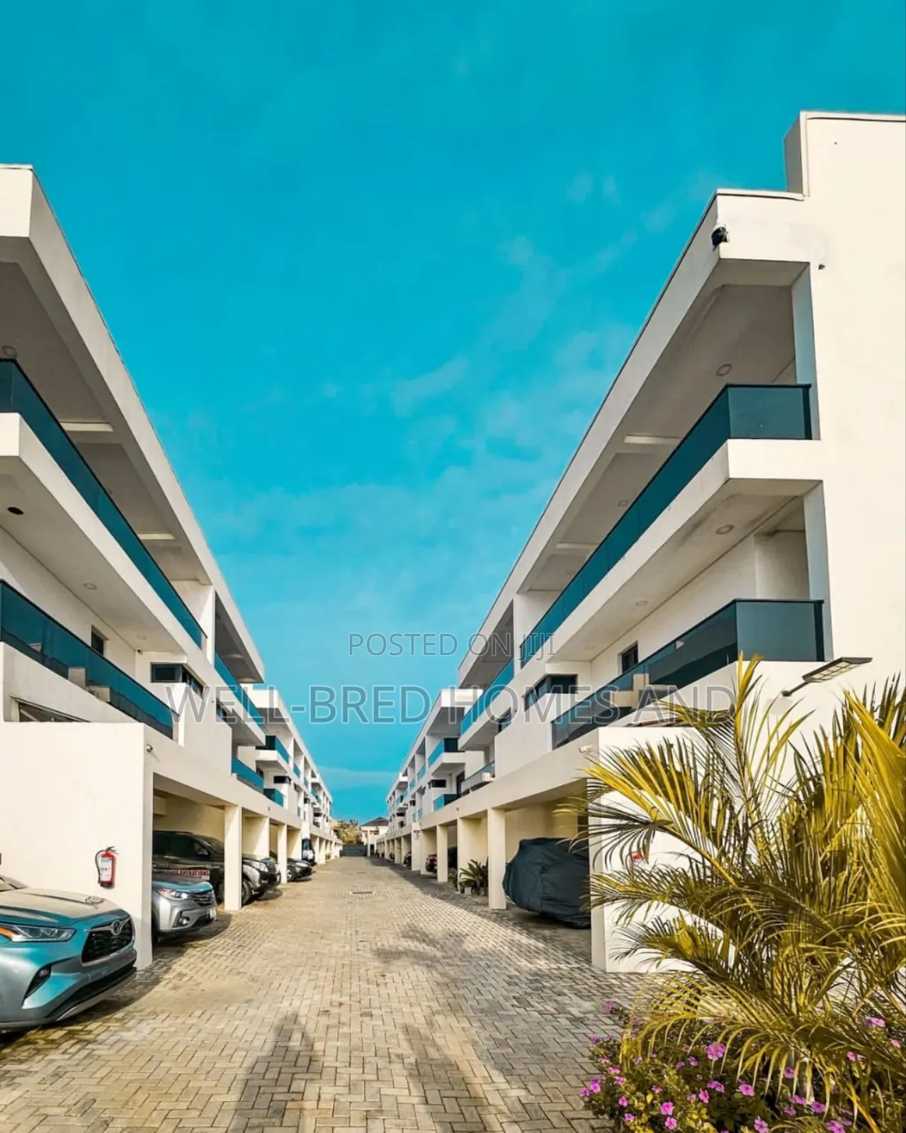 4bdrm Duplex in Lekki Phase 1 Lagos for sale in Lekki Phase 1