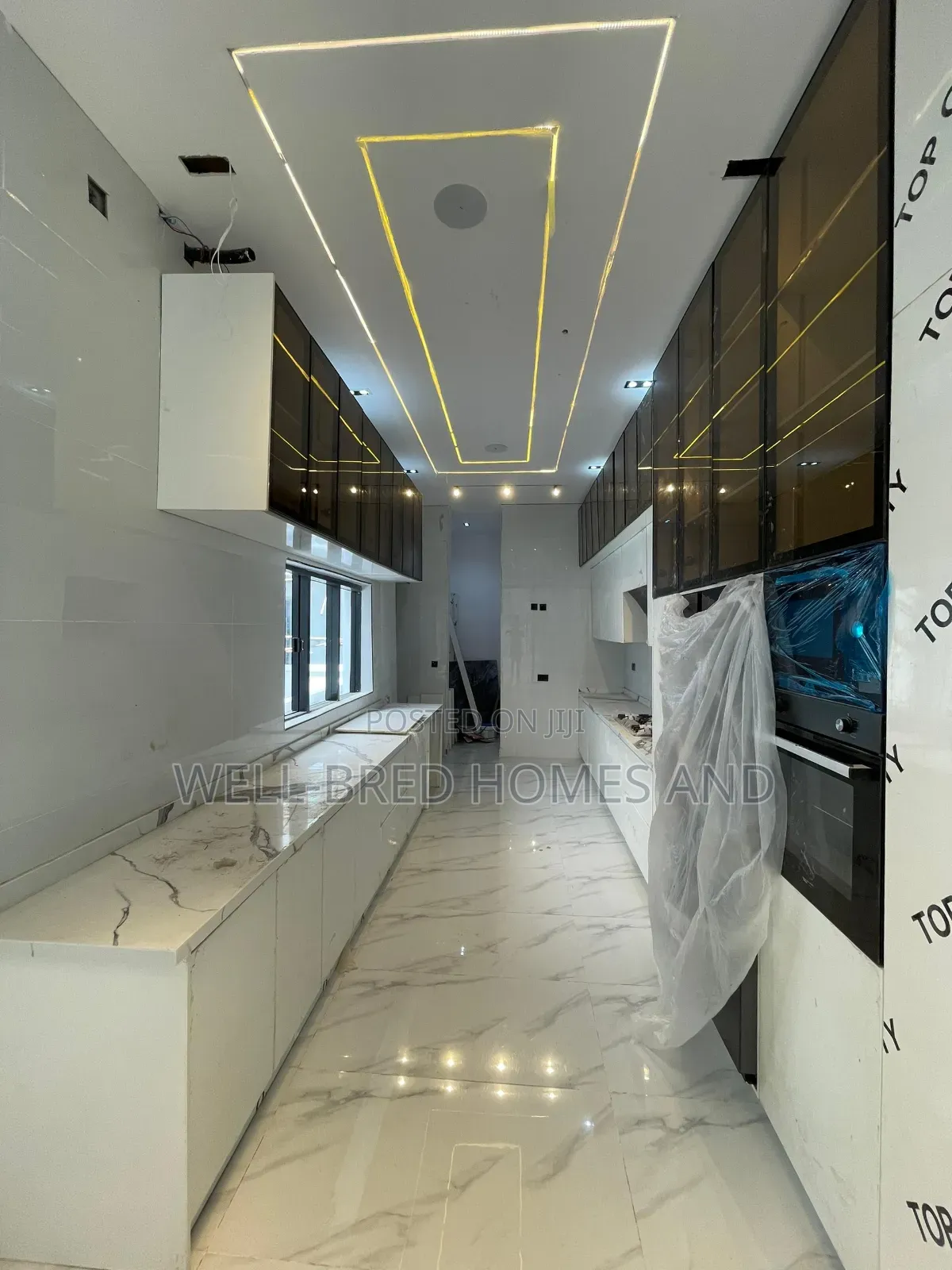 5bdrm House in Chevron Lekki Lagos for sale in Lekki
