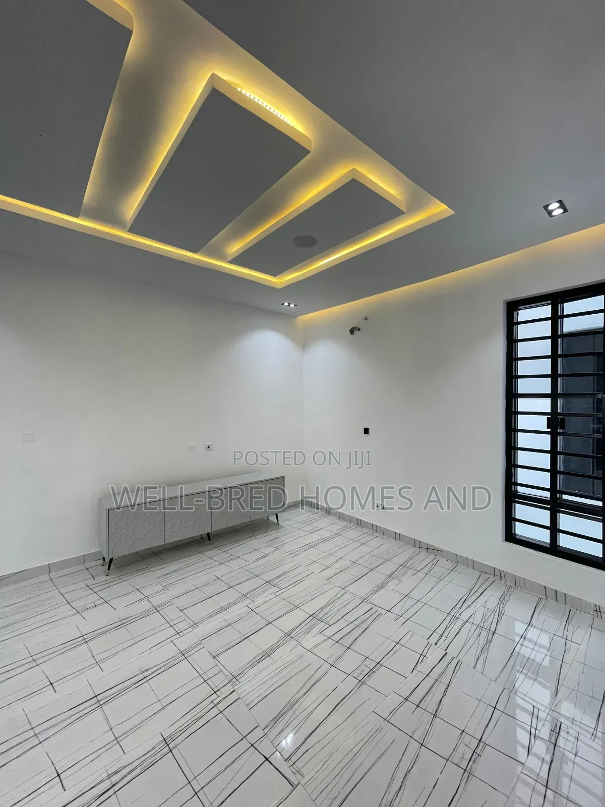 5bdrm House in Chevron Lekki Lagos for sale in Lekki