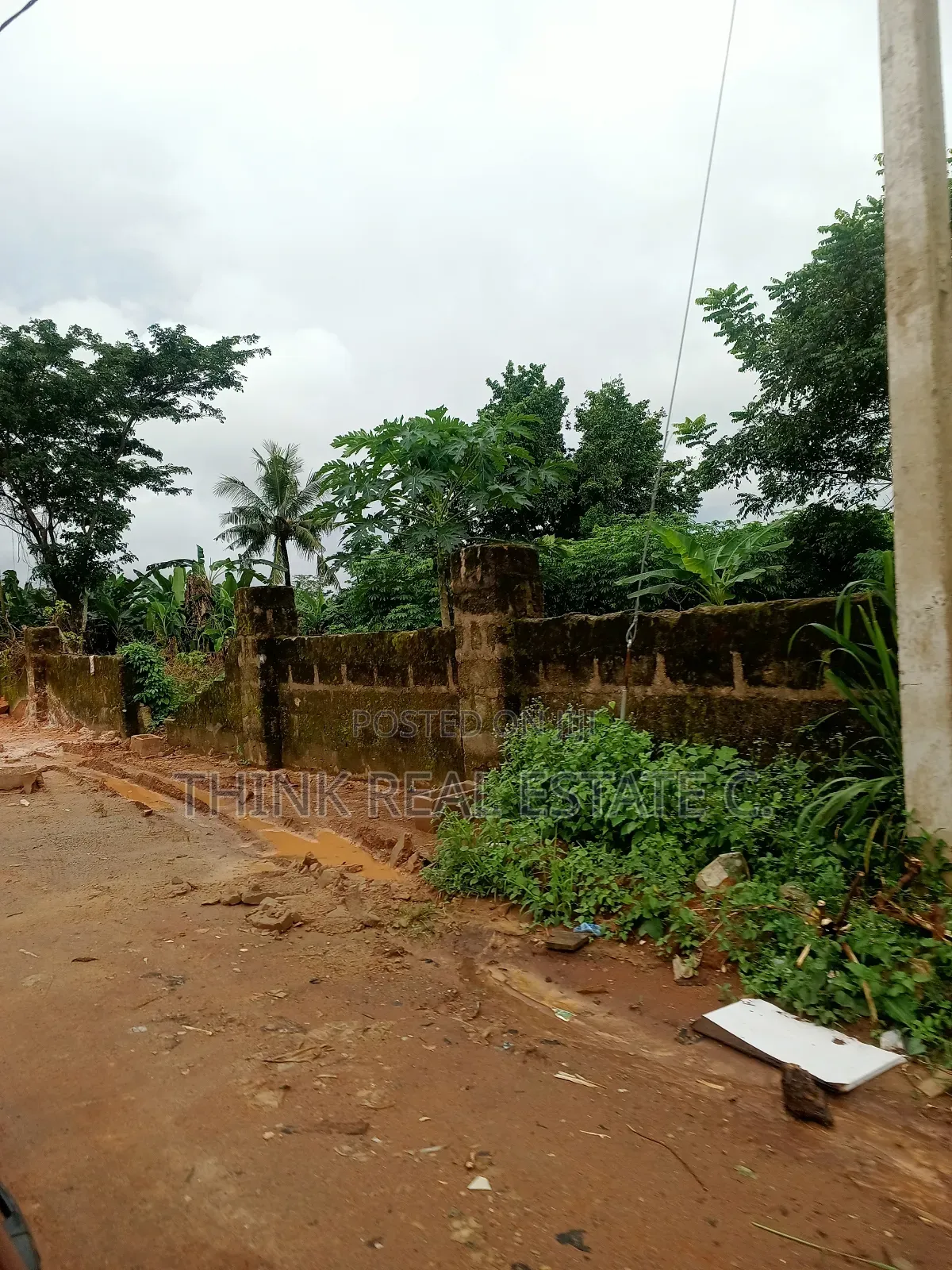 50/100 at Arougba,Airport Road,Benin City. Has C of O 4sale in Benin City